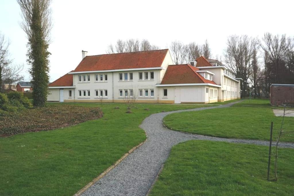 Spacieux Duplex Pres De La Mer 4 Chambres 2 Sdb De Haan Exterior foto